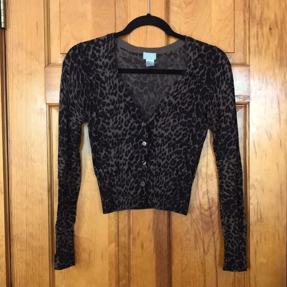 Leopard print cardigan 4/$15 💕
